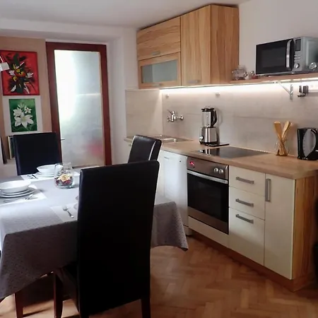 Sms Apartment